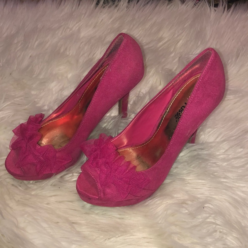 🌟 Size 6 Charlotte Russe Pink high heels